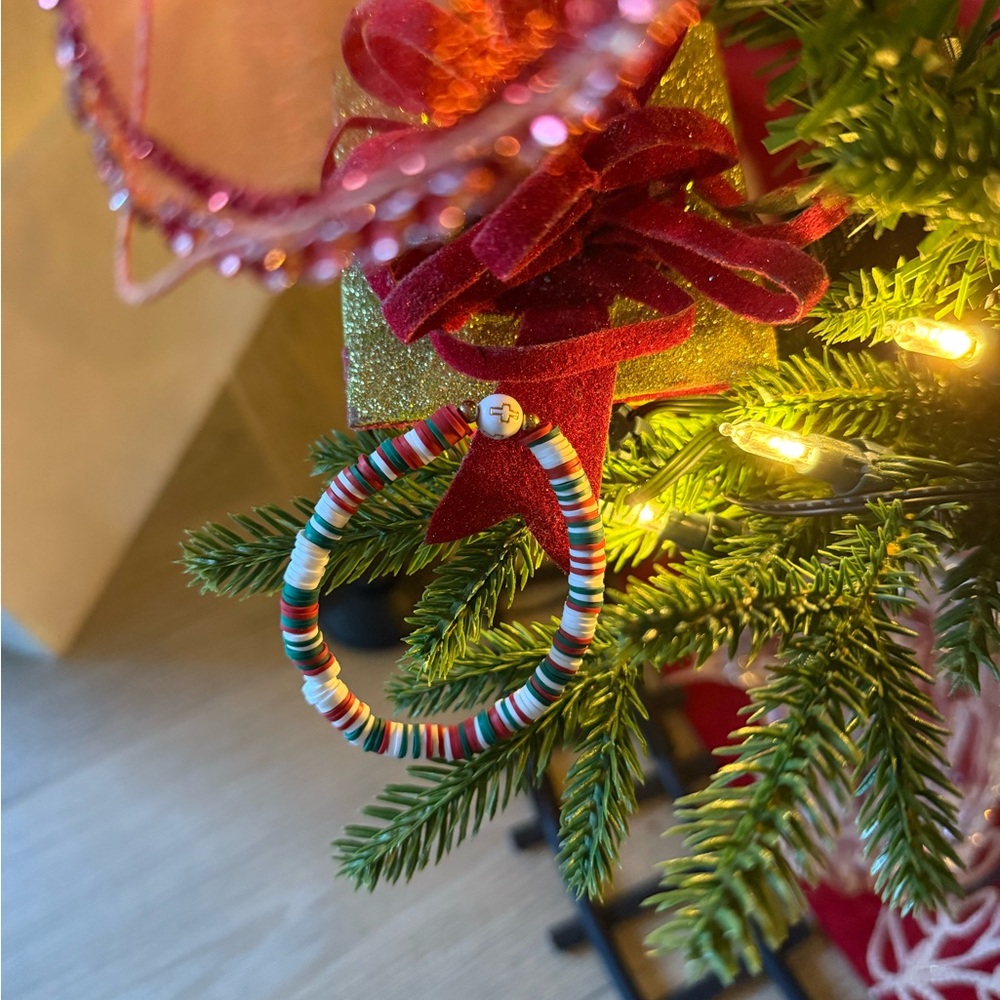 Jesus Cross Christmas Bracelet